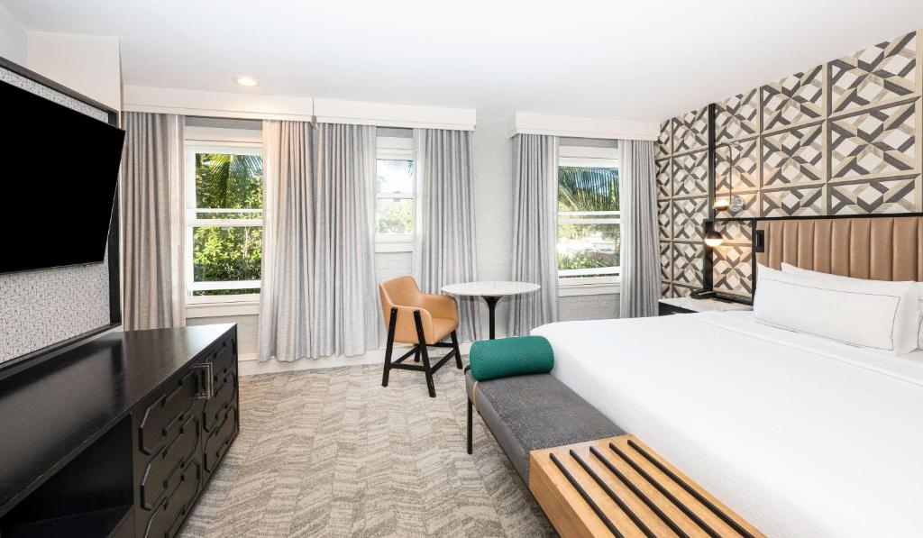 Hotel Virginia Santa Barbara, Tapestry Collection by Hilton - 