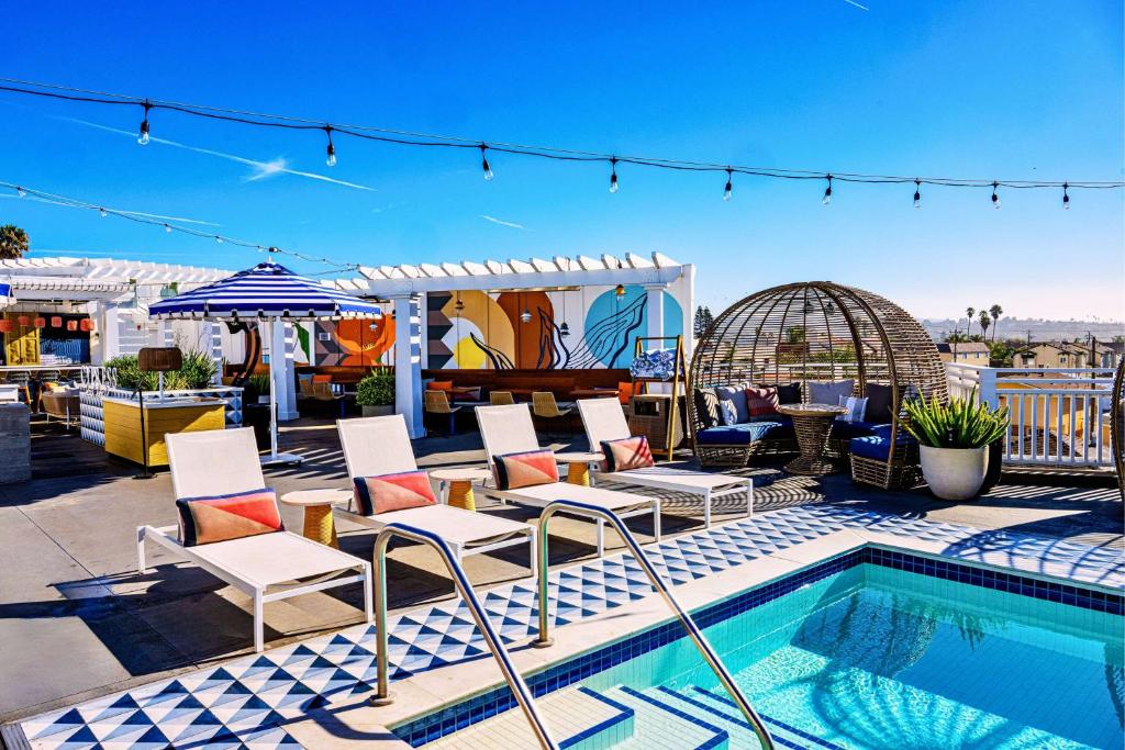 Inn at the Pier Pismo Beach, Curio Collection by Hilton photo