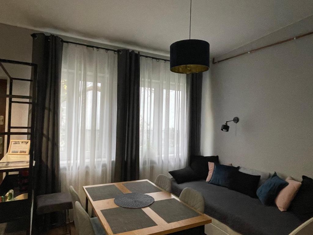 Posedenie v ubytovaní “ApartCalm - like at Home” – close to Subway