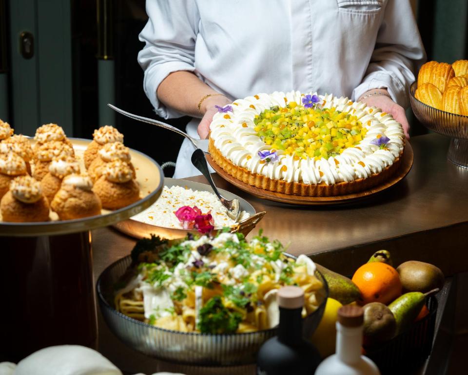 Miss Fuller - Resim 44