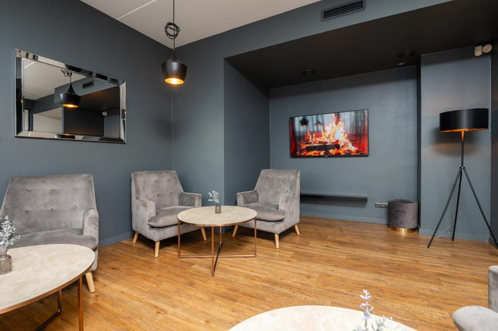 TV a/nebo společenská místnost v ubytování Hotell Tammsaare