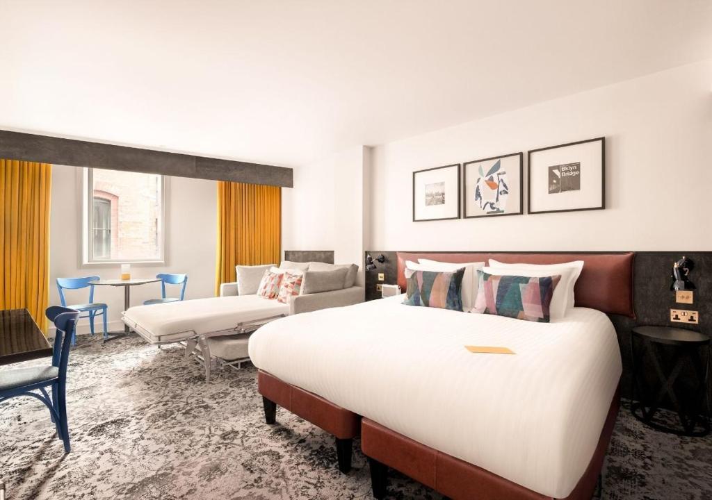 
King Room with Sofa Bed
