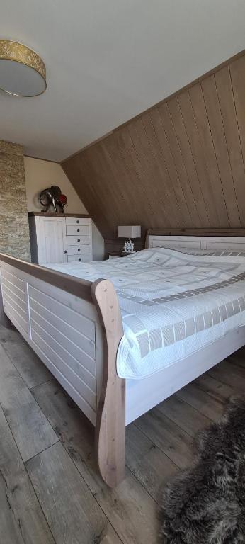 Postel nebo postele na pokoji v ubytování Chata Domaša David