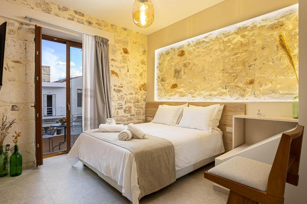 Othonas Concept Suites