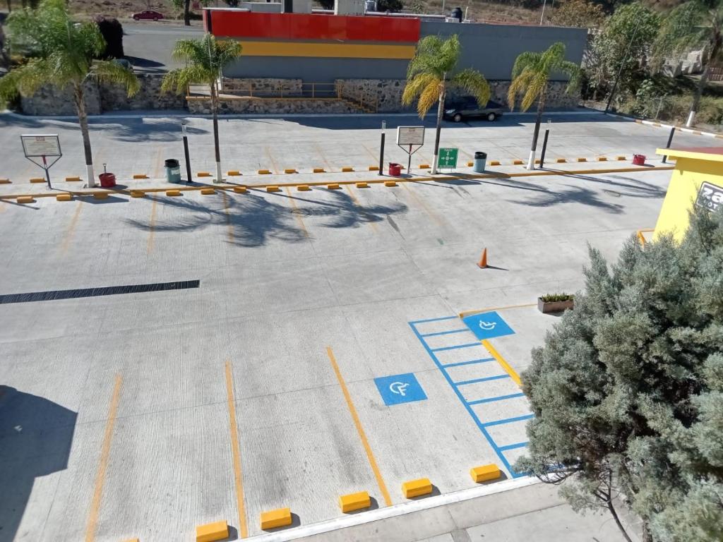 Fotografie z fotogalerie ubytování Zar Guadalajara v destinaci Guadalajara