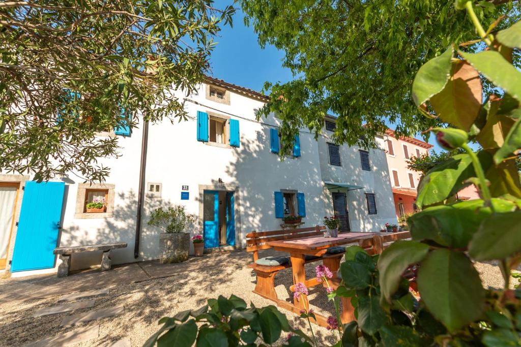 Ferienhaus Haus Gaia Mit Aussicht Auf Das Wasser
