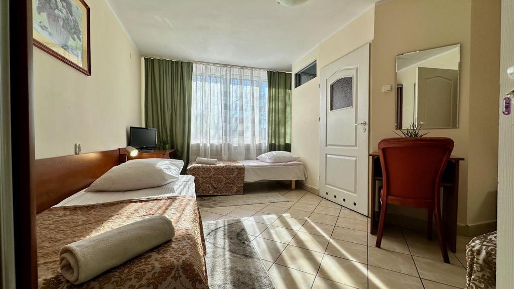 Hotel Turystyczny - Resim 2