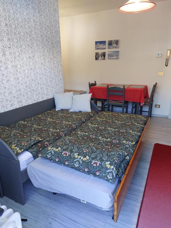 Fotografie z fotogalerie ubytování Mini appartamento panoramico v destinaci Sùtrio