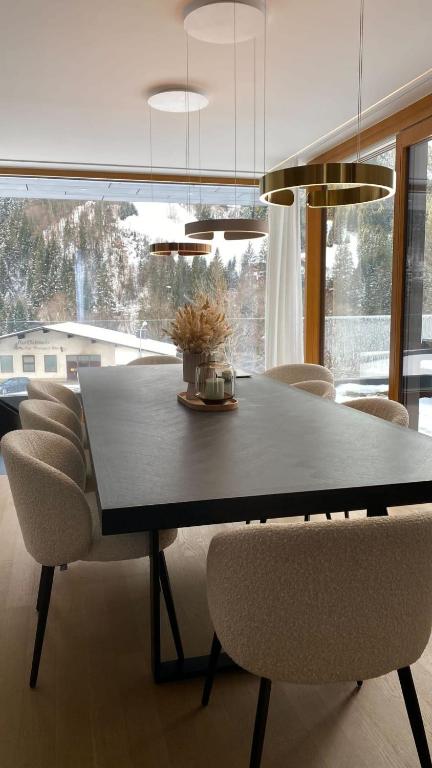 Fotografie z fotogalerie ubytování Luxus Chalet Skilift fußläufig Bergblick & Wellness v destinaci Bludenz