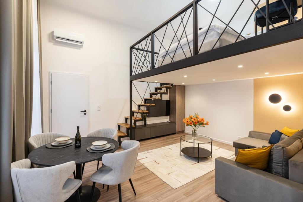 Posedenie v ubytovaní K33- Boutique Apartments, Best Location, by BQA