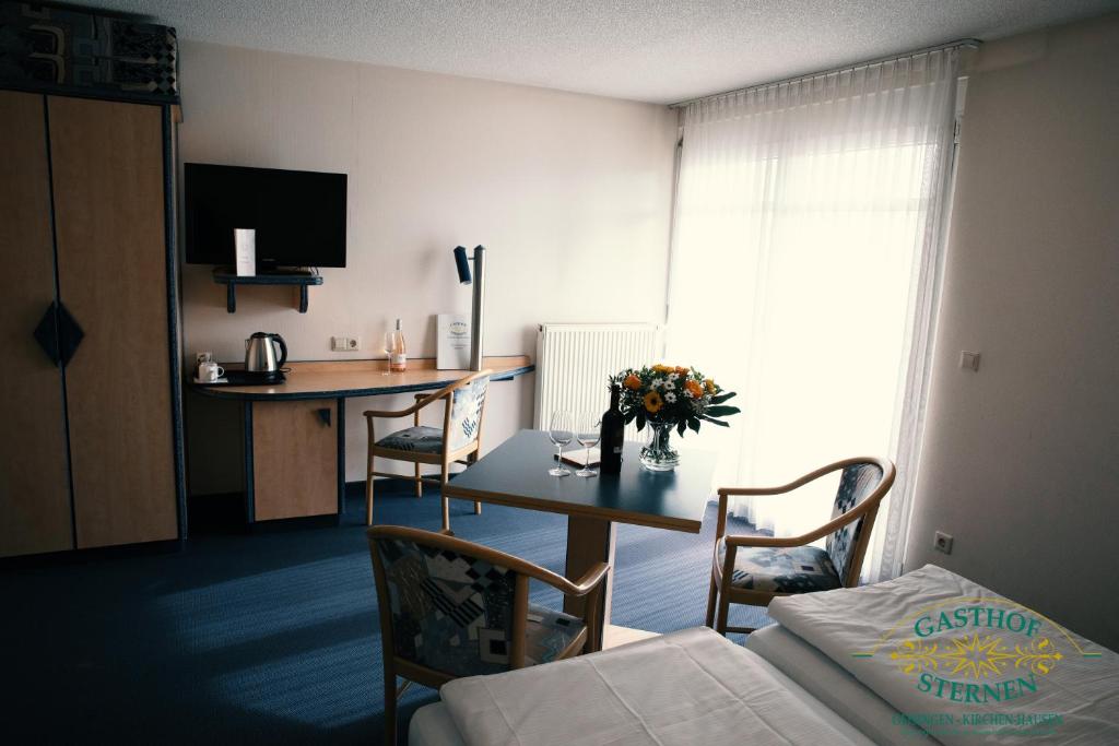 Kuchyň nebo kuchyňský kout v ubytování Hotel Gasthof Sternen