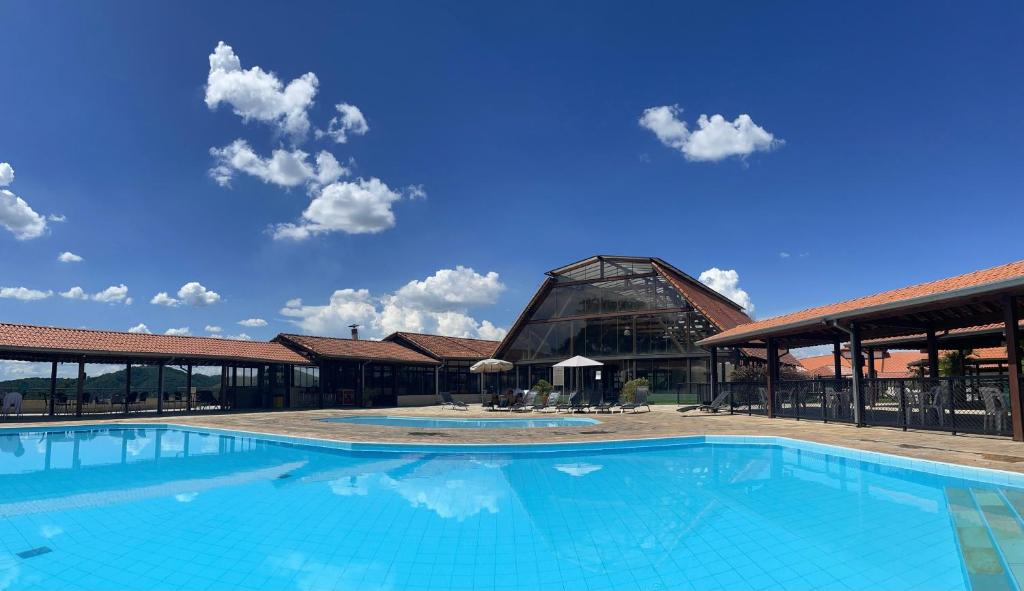 A piscina localizada em Guararema Parque Hotel ou nos arredores