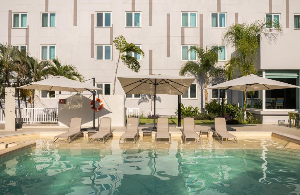 Bazén v ubytování Holiday Inn Express Tapachula by IHG nebo v jeho okolí