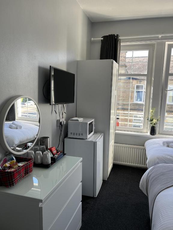 Harbourside Hotel - 