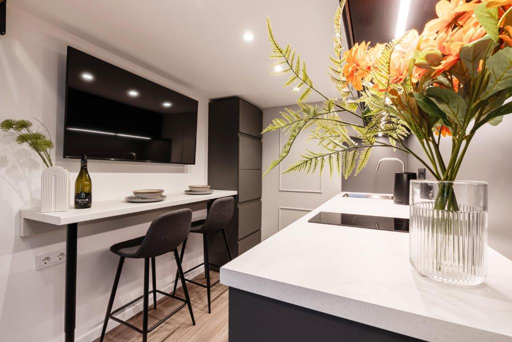 Kuchyňa alebo kuchynka v ubytovaní K33- Boutique Apartments, Best Location, by BQA
