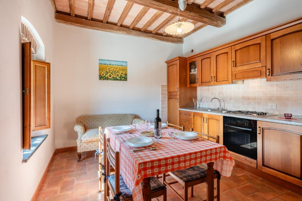 Kuchyň nebo kuchyňský kout v ubytování Agriturismo Fadanelli - Le Rondini