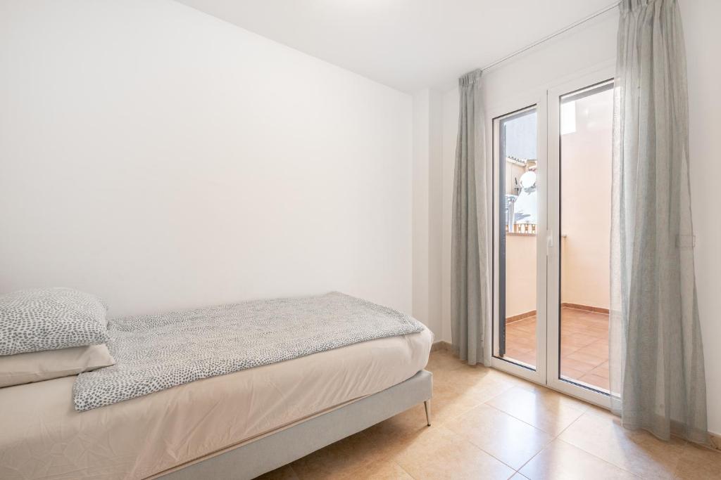 Postel nebo postele na pokoji v ubytování Dimi Holidays Porto Cristo SLU Meerblick Apartment 2 -Hafen Porto Cristo 120 m zum Strand