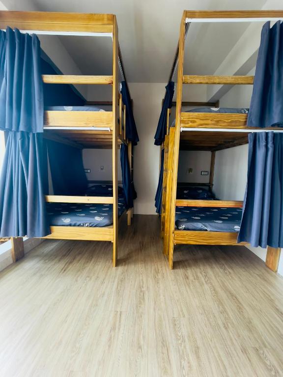 Palanda nebo palandy na pokoji v ubytování 西嚕小屋