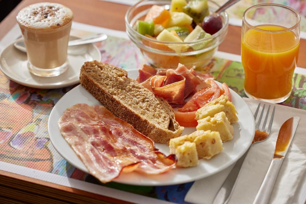 Barcelona Century Hotel - Resim 13