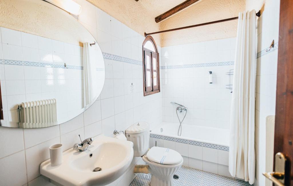 Koupelna v ubytování Fanaras Hotel