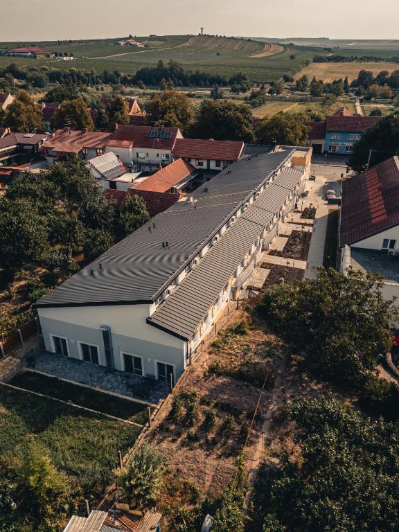 Budova, kde se aparthotel nachází