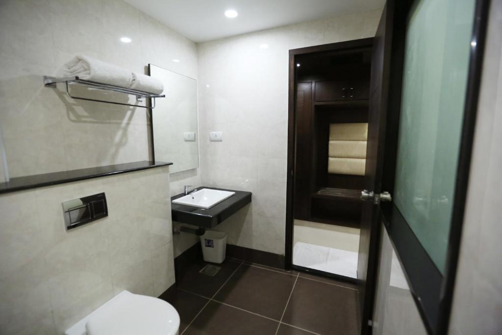 Koupelna v ubytování Hotel Deepam
