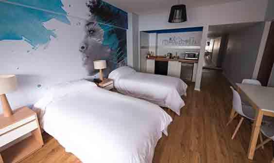 Una cama o camas en una habitación de Alquileres Temporarios by CLH Rentals