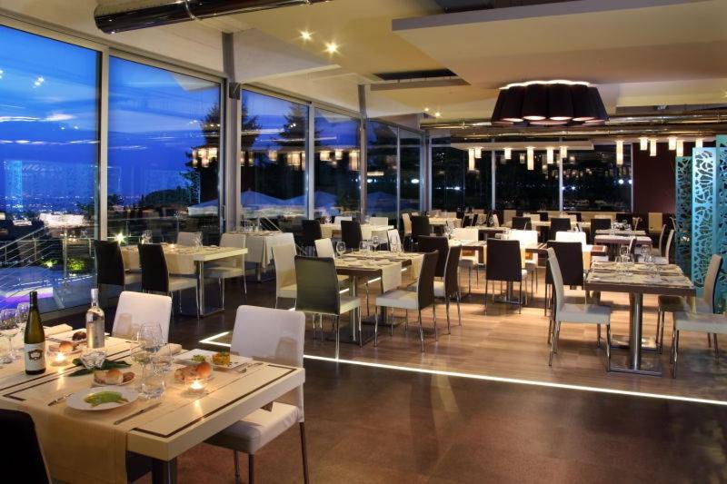 Restaurace v ubytování Hotel & Spa Villa Mercede