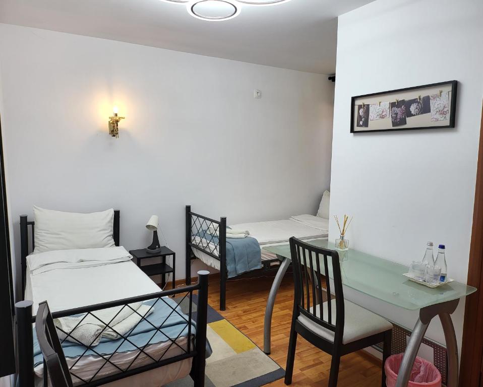 
Twin Room with Bathroom
