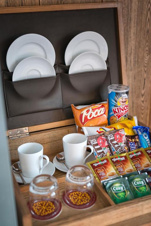 Bespoke Trendy Hotel Hanoi - 11