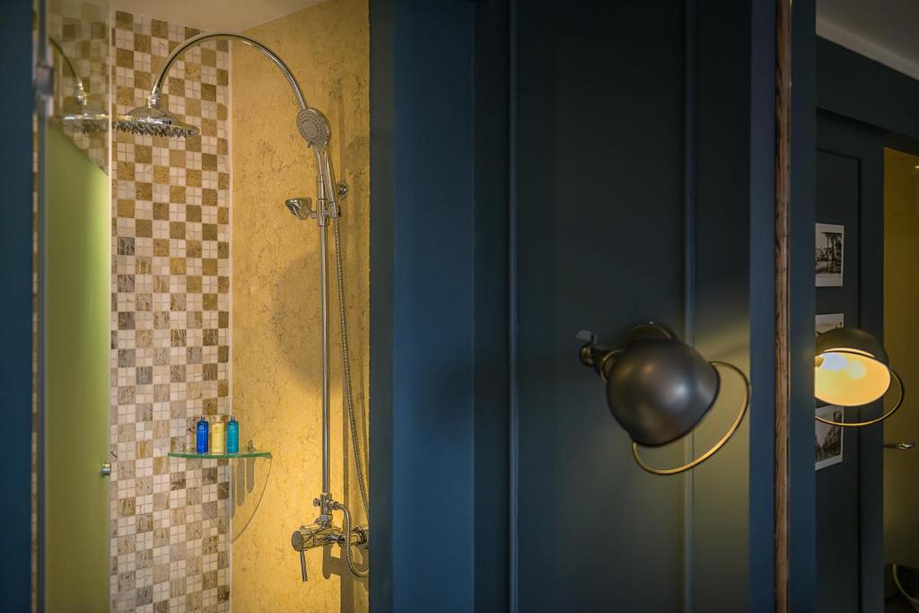 Bespoke Trendy Hotel Hanoi - 6