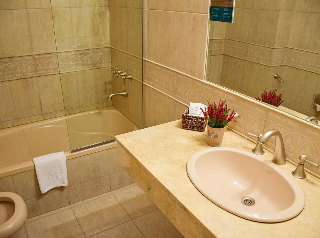 Un baño de Alquileres Temporarios by CLH Rentals