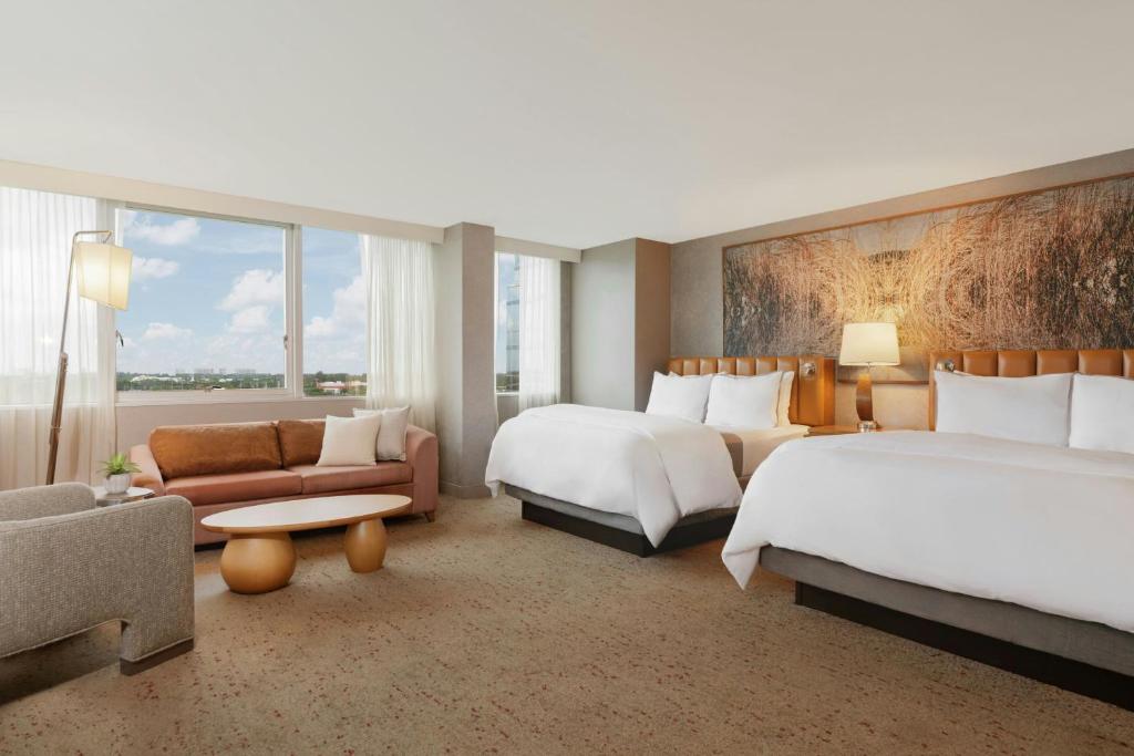 Postel nebo postele na pokoji v ubytování The Westin Fort Lauderdale