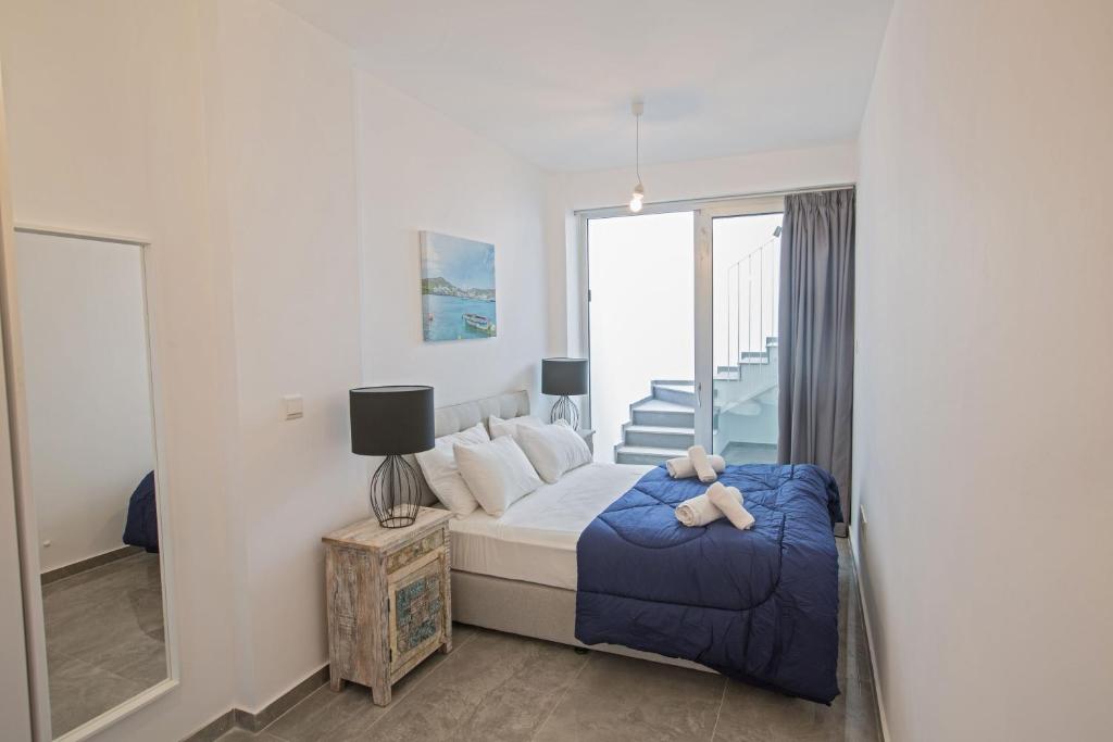 Fotografie z fotogalerie ubytování Atemberaubende Villa Olivine Mit Meerblick v destinaci Protaras