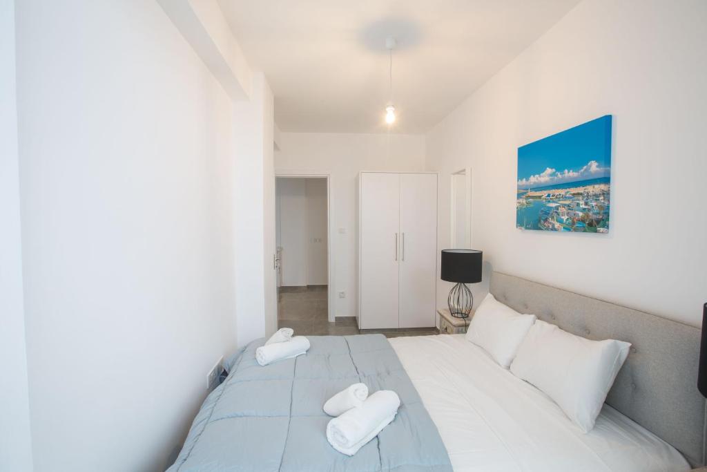 Fotografie z fotogalerie ubytování Atemberaubende Villa Olivine Mit Meerblick v destinaci Protaras