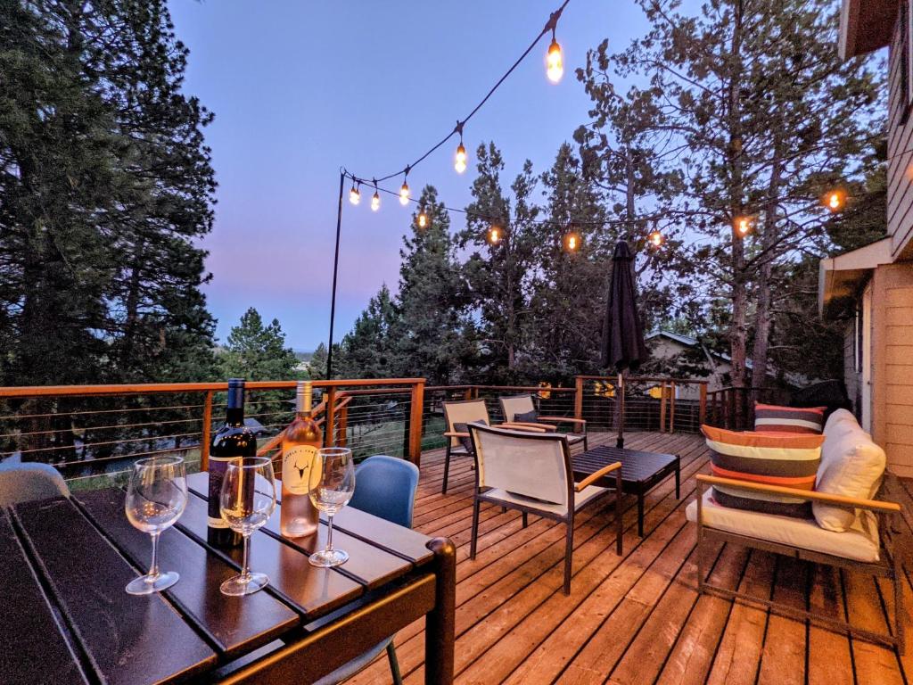 Gallery image of Serenity on 6th 30 Day Minimum in Bend