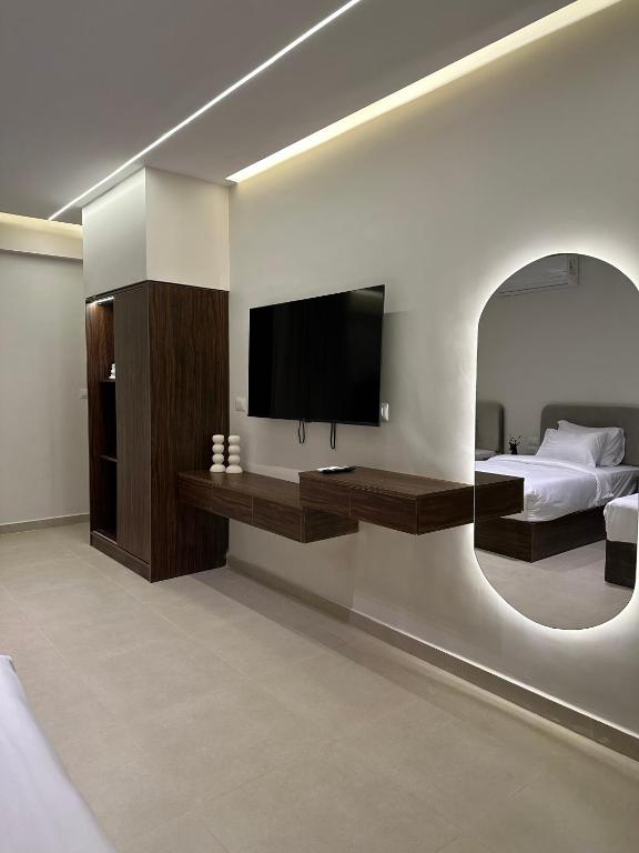 TV a/nebo společenská místnost v ubytování Imperial Hotel