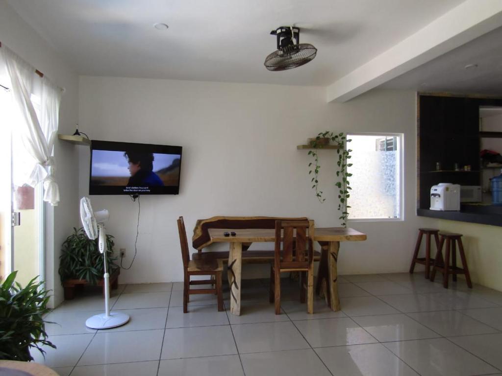 BRISAMAR GUESTHOUSE - Tweepersoonskamer Met Balkon