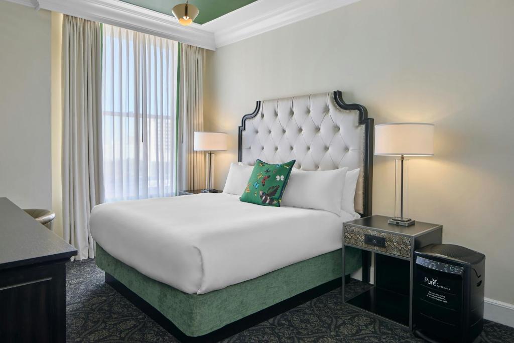 Le Pavillon, New Orleans, a Tribute Portfolio Hotel - 