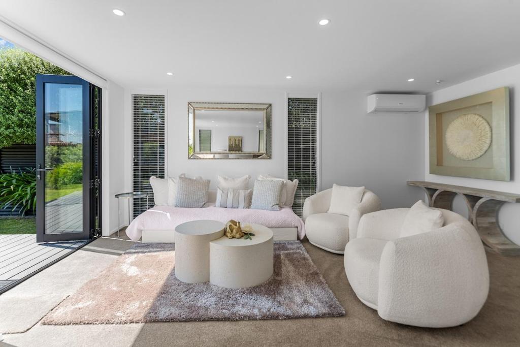 Relax and Unwind! - Resim 14