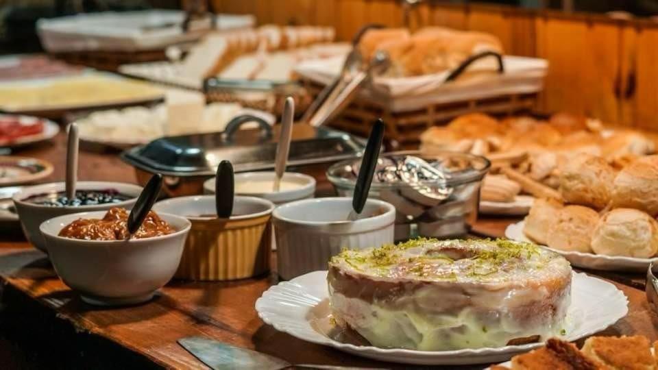 Makanan di atau berdekatan inn ini