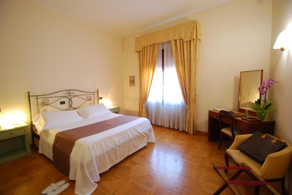 Alla Rocca Hotel Conference & Restaurant - 