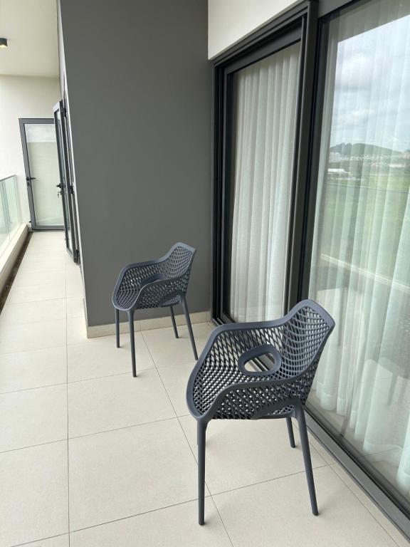 Balkón nebo terasa v ubytování Sky serenity two rooms apartment