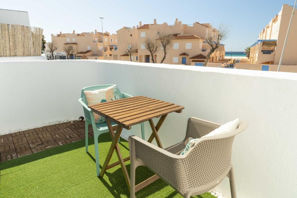 Balkón nebo terasa v ubytování Tarifa Cozy House - Beach view & Balcony
