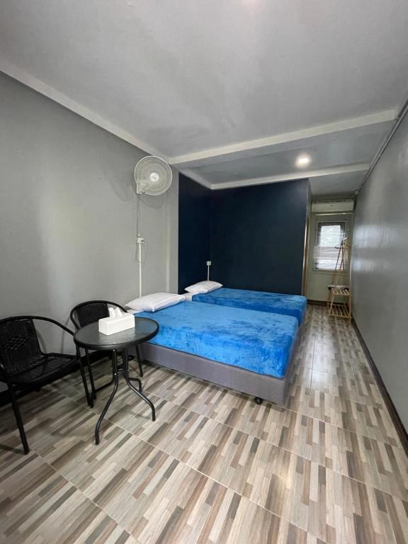 Postel nebo postele na pokoji v ubytování Los Patios Hostel Phuket