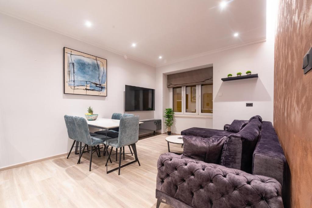 Suite Stay at 4 Apartment & Rooms
