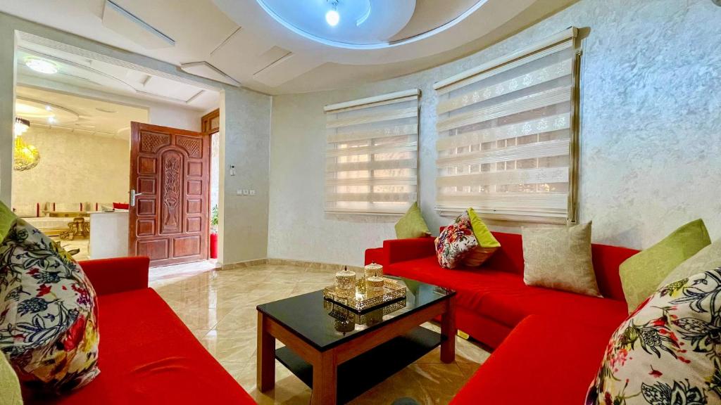 Posezení v ubytování Villa De Luxe, Piscine Idéalement située à Oujda
