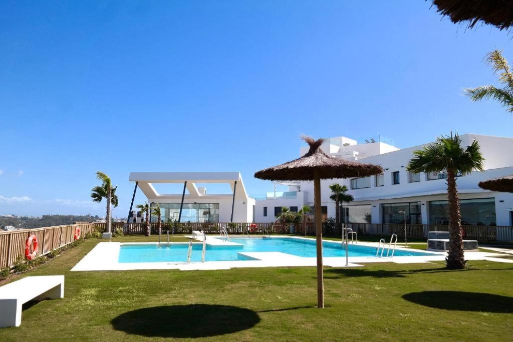 Bazén v ubytovaní La Pimentera Penthouse - Casa Banderas alebo v jeho blízkosti