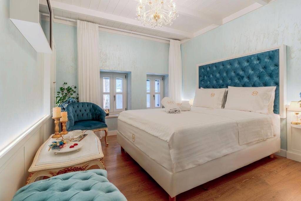 
Deluxe Double Room with Bath
