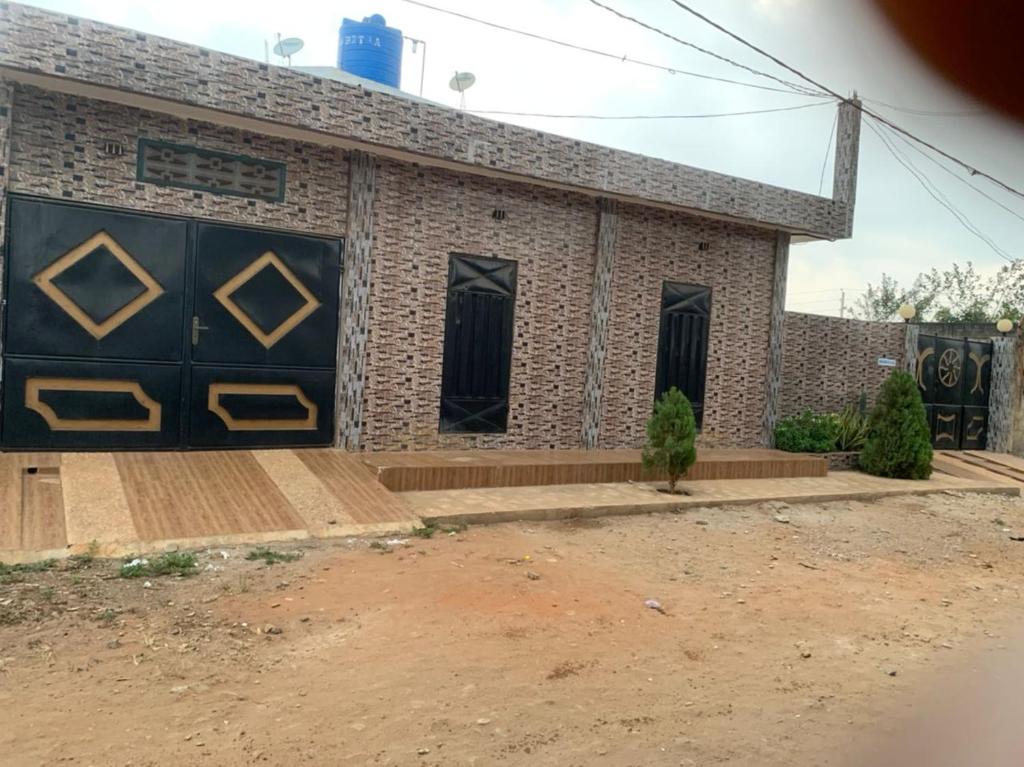 Bangunan di mana terletaknya apartmen